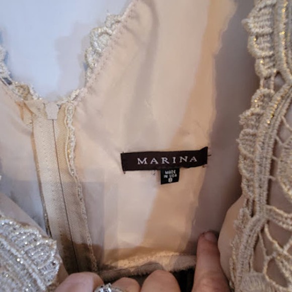 Marina dress- gold lace - size 8 - Picture 4 of 8
